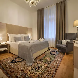 Apart Otel Old Town By Little King, Prag