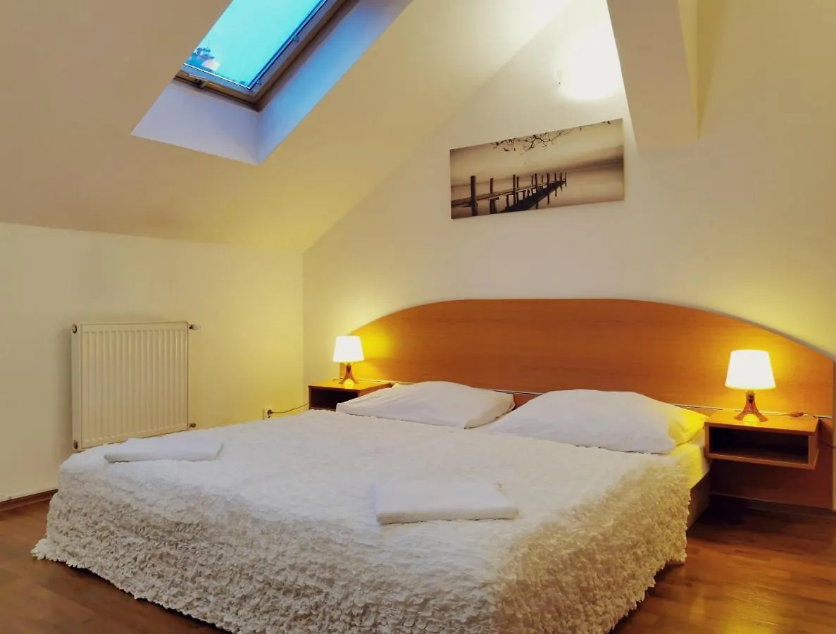 Apartment Amandment Praga Aparthotel