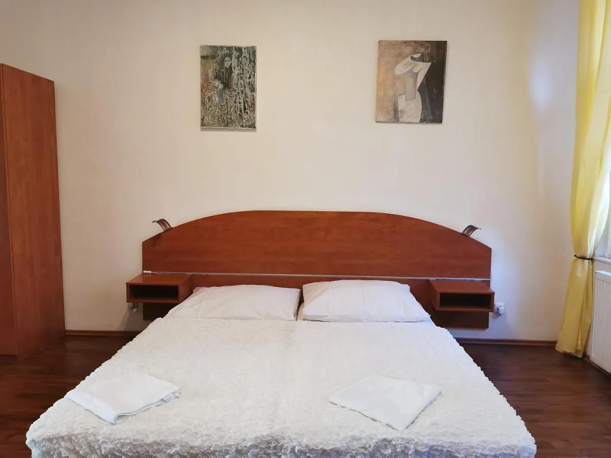 Apartment Amandment Praga Aparthotel